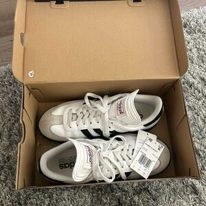 Adidas Sambas